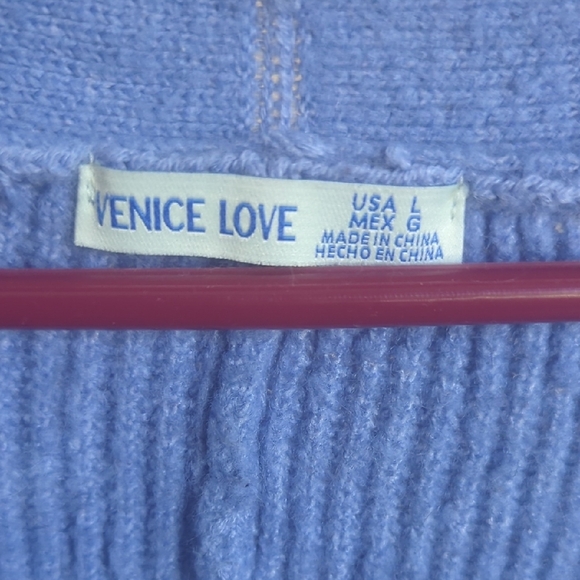 Elegant Blue Women's Cardigan - Picture 2 of 4